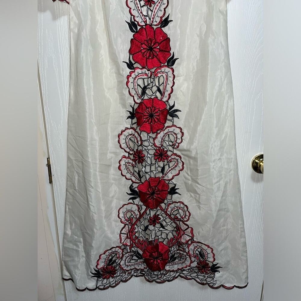 Vintage Carolina’s Dress Shop Philippines Hand Made Embroidered Dress - Picture 3 of 8